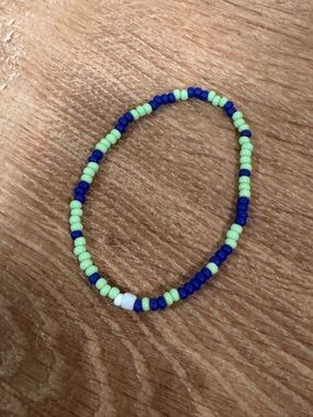 Beaded Stretch Bracelet - Lime Green & Navy​